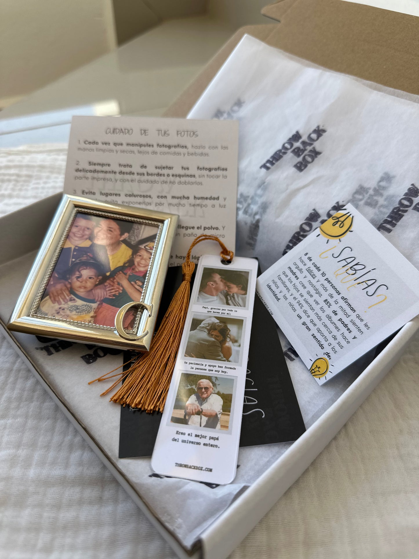 Mini Frame + Bookmark