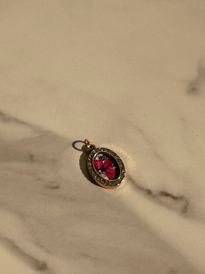 Charm con Piedras Incrustadas