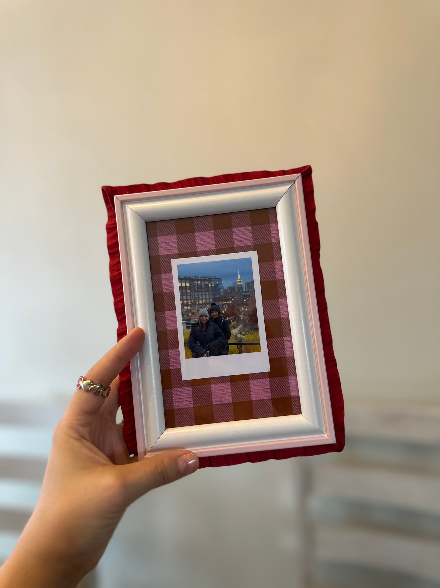Wavy Frame