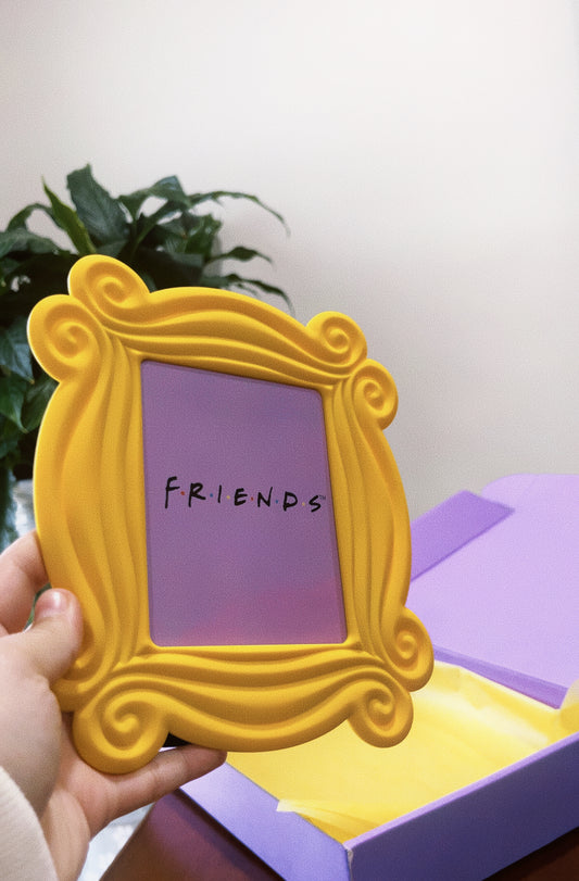 The One Where the Peephole Frame 💛💜