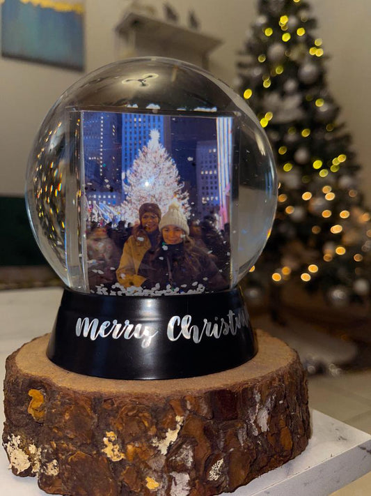 SNOW GLOBE